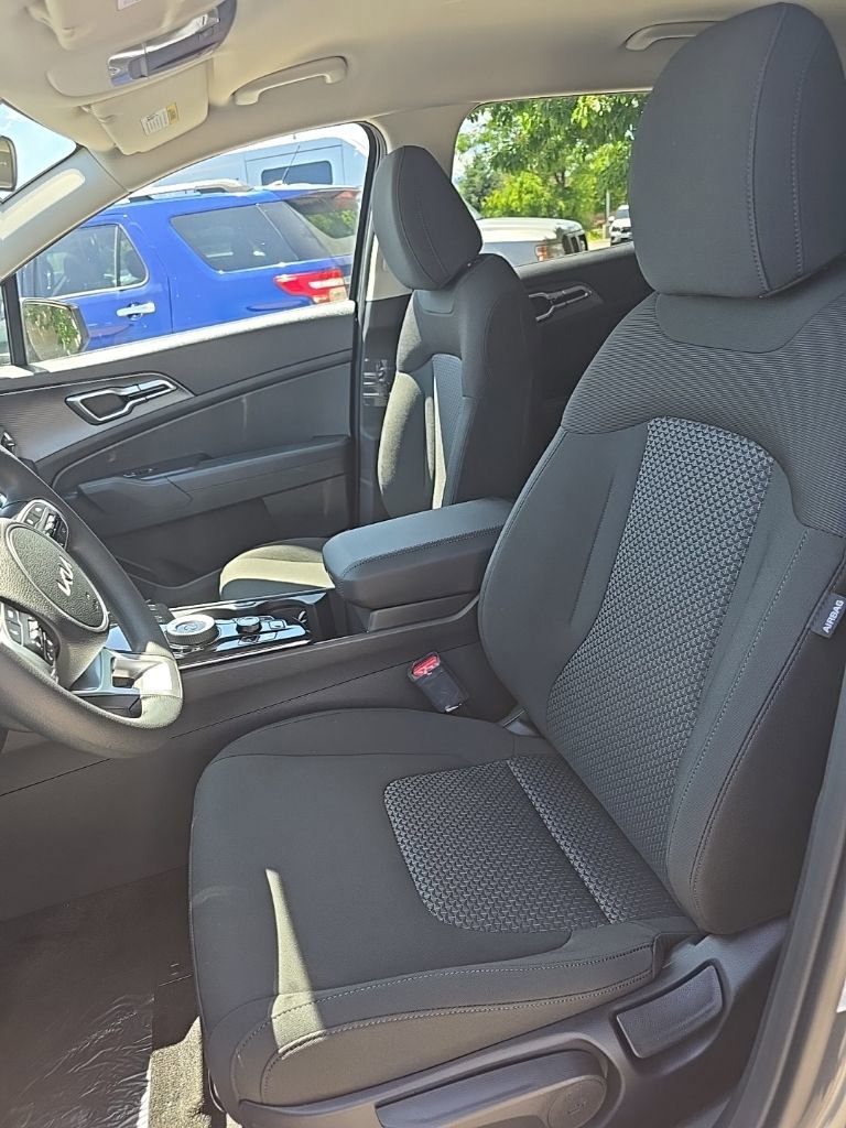 New 2025 Kia Sportage LX image 15
