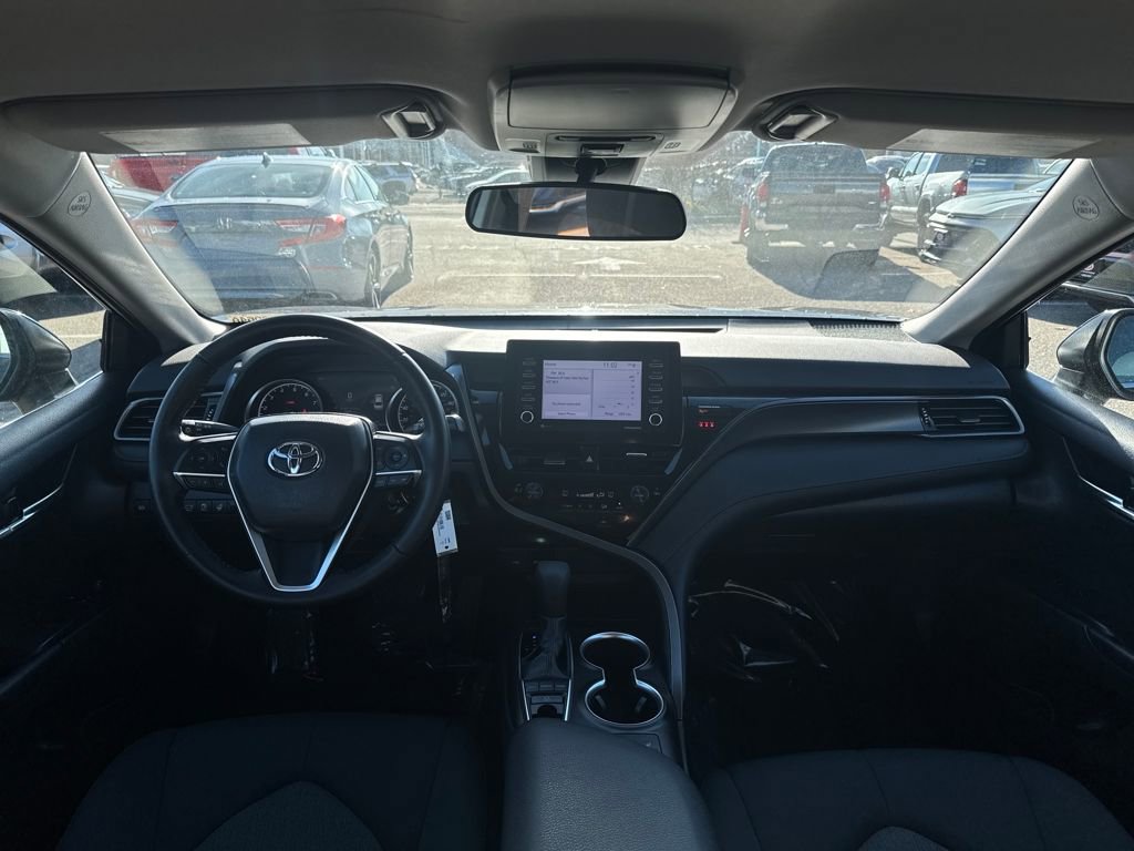 Used 2023 Toyota Camry LE image 11