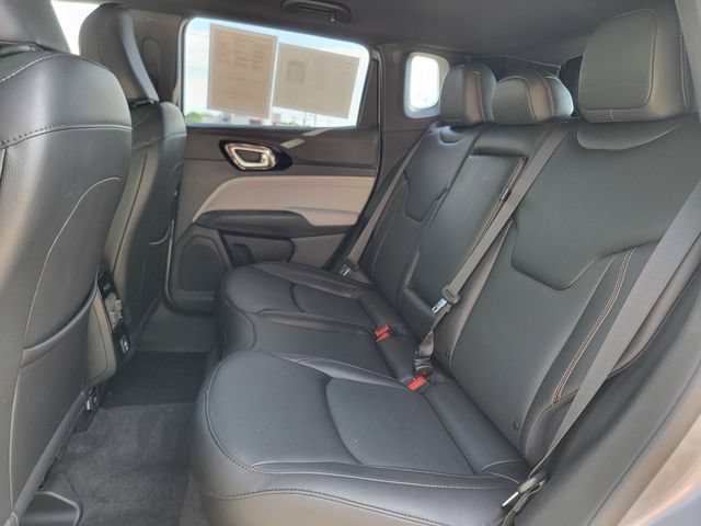 Certified 2023 Jeep Compass Limited AWD/4WD image 21