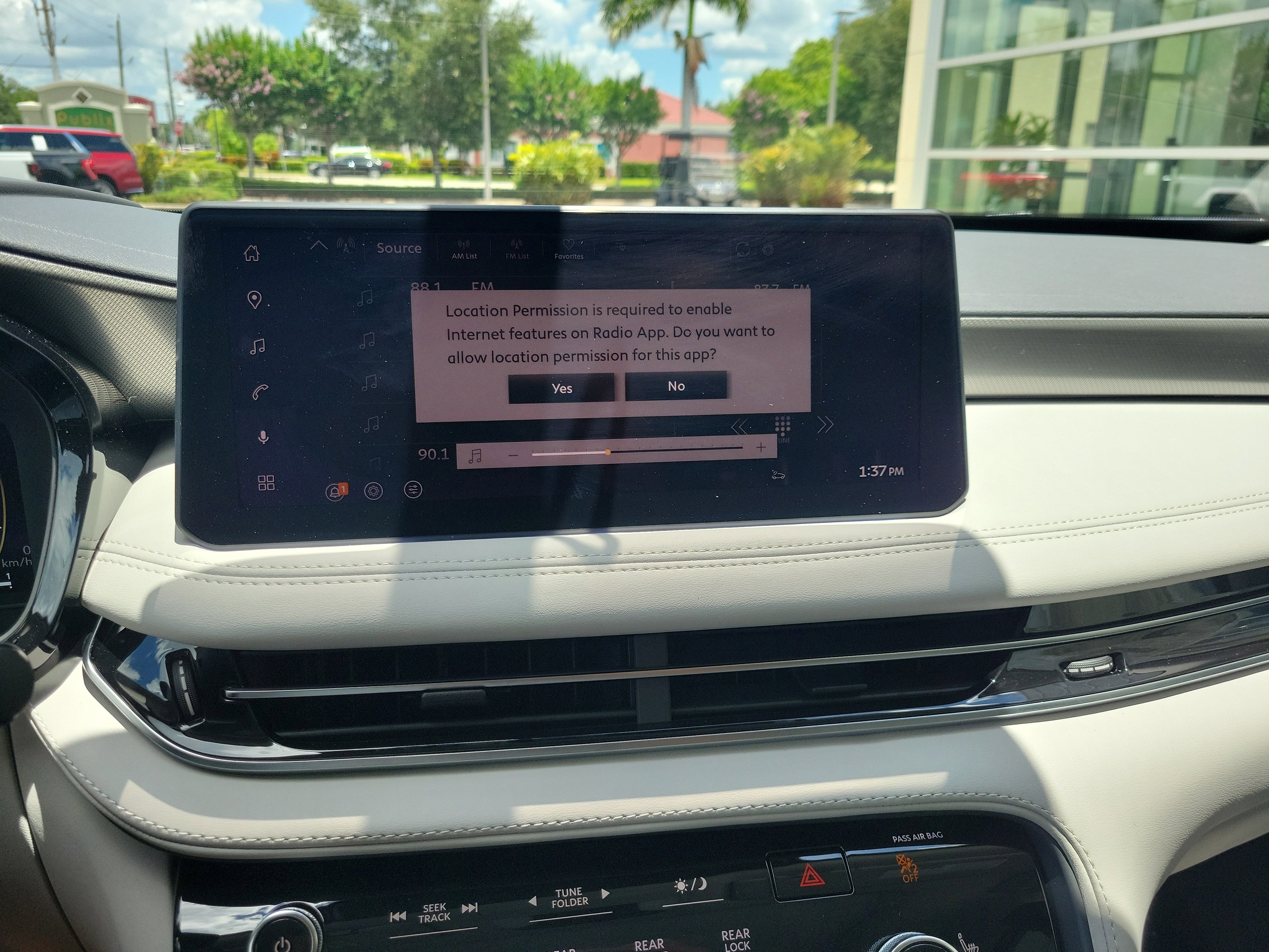New 2027 INFINITI QX60 Luxe w/ Cargo Package FWD image 27
