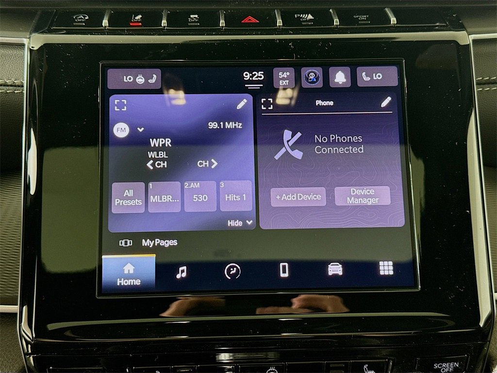 New 2025 Jeep Grand Cherokee Altitude image 15