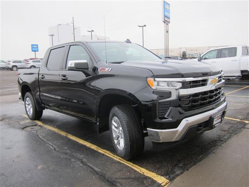 Used 2024 Chevrolet Silverado 1500 LT w/ Z71 Off-Road Package
