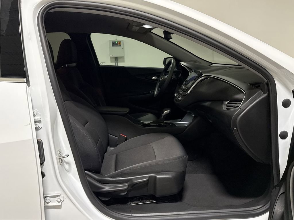 Used 2021 Chevrolet Malibu LS w/ Driver Confidence Package II image 21