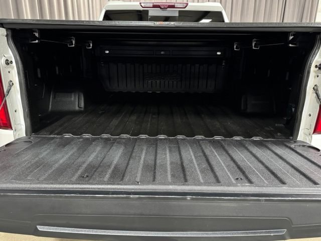 Used 2021 Chevrolet Silverado 1500 High Country w/ Technology Package AWD/4WD image 35