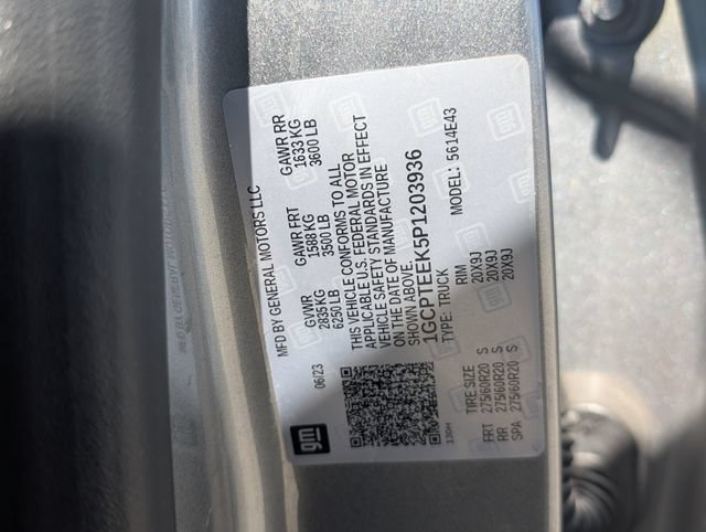 Used 2023 Chevrolet Colorado Trail Boss w/ LPO, Skid Plate Package AWD/4WD image 12