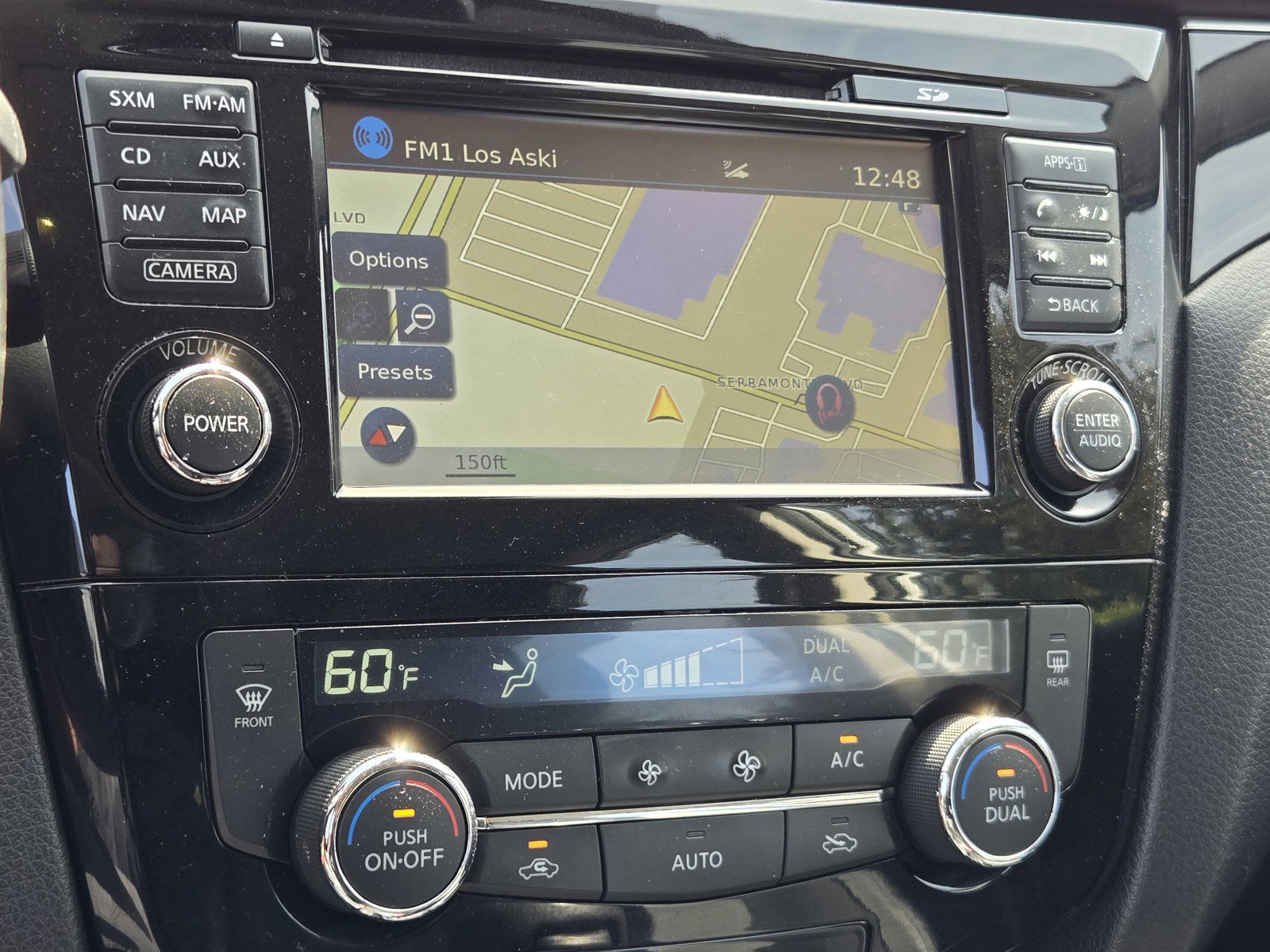 Used 2017 Nissan Rogue Sport SL w/ SL Premium Package image 19