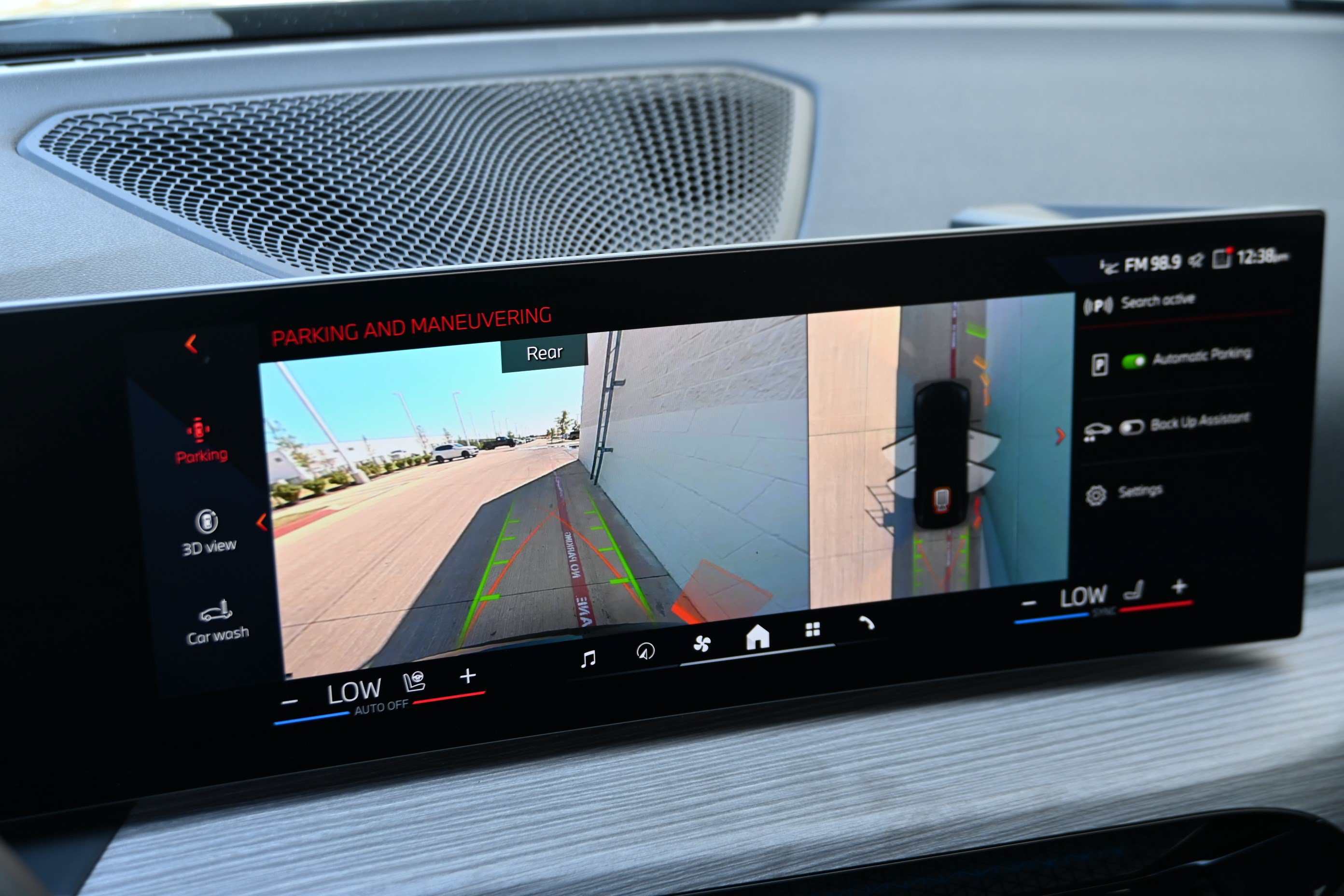 Certified 2025 BMW i4 eDrive40 RWD image 19