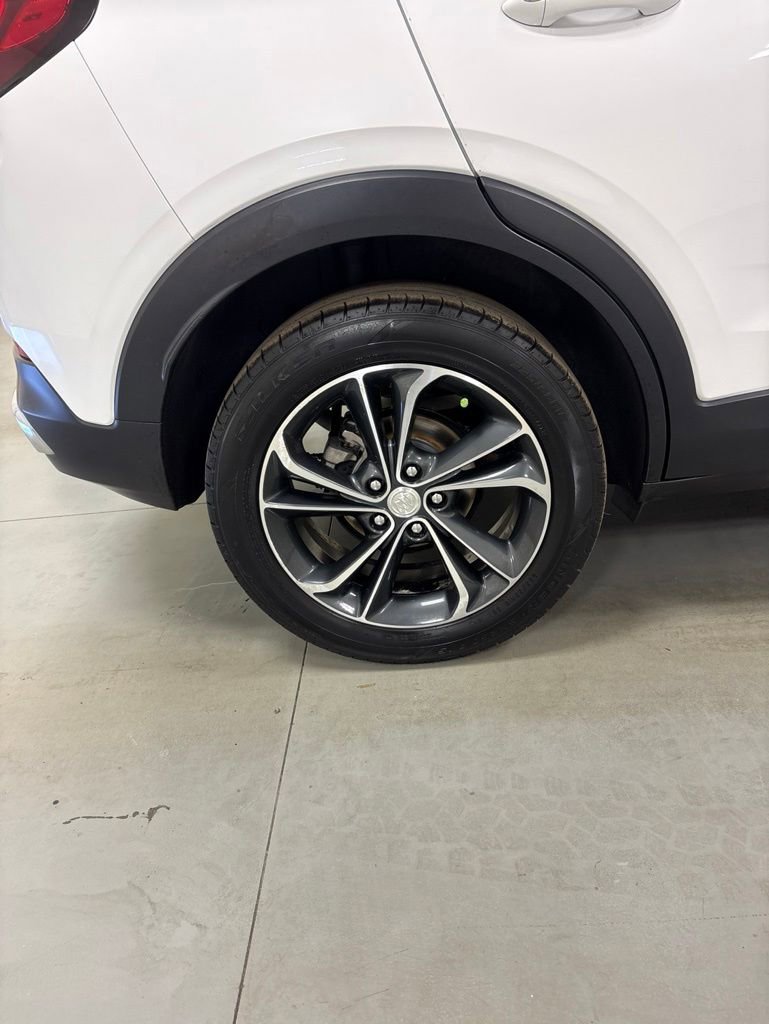 Used 2021 Buick Encore GX Essence AWD/4WD image 29