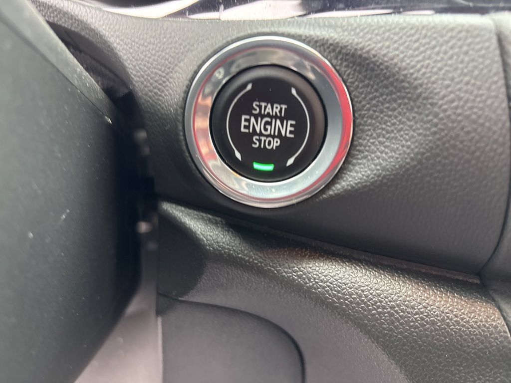 Used 2023 Buick Encore GX Preferred w/ Cold Weather Comfort Package AWD/4WD image 32
