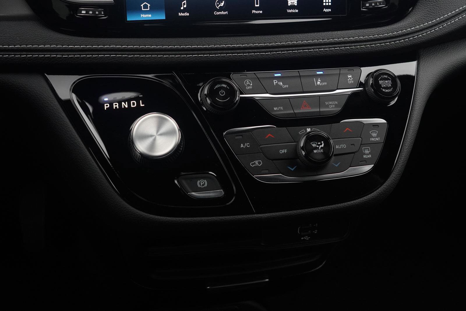 New 2026 Chrysler Pacifica Select image 24