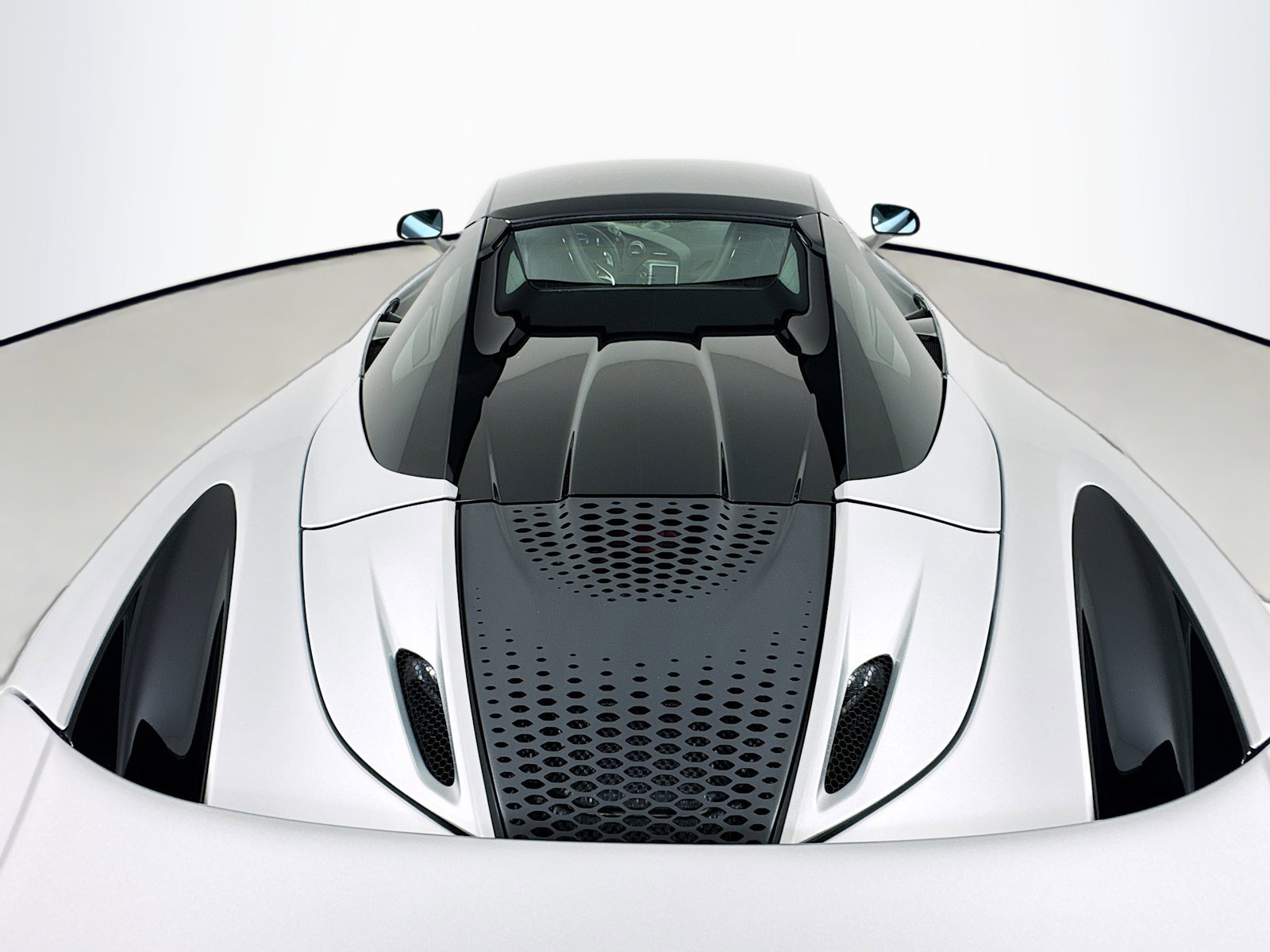 Used 2026 McLaren 750S Spider RWD image 21