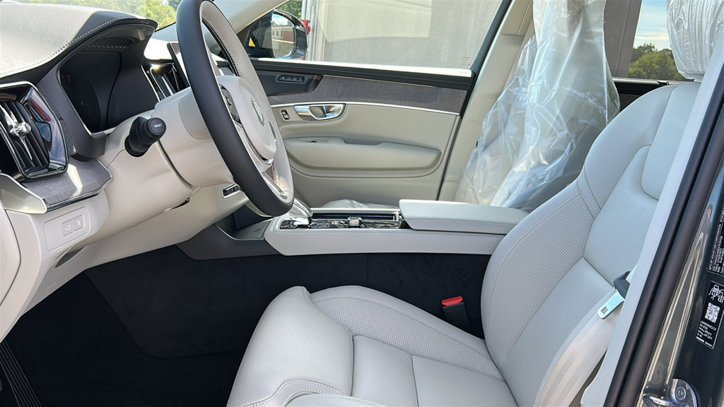 New 2027 Volvo XC90 T8 Ultra AWD/4WD image 10