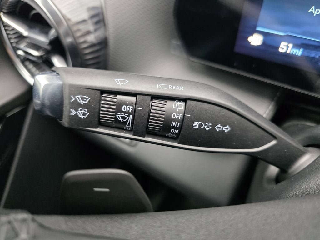 New 2026 Chevrolet Equinox LT w/ Convenience Package II AWD/4WD image 28