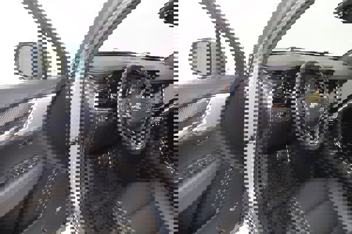 Used 2024 Cadillac XT6 Sport image 50