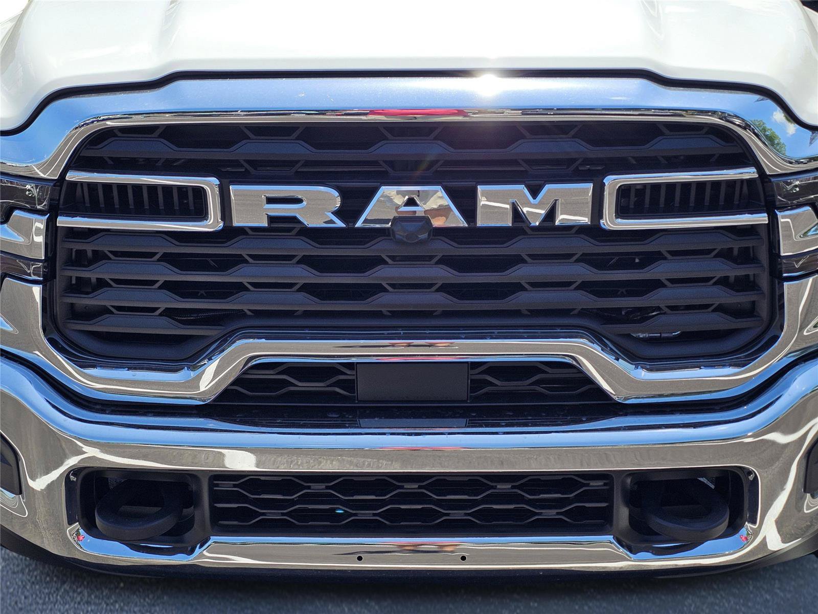 New 2026 RAM 4500 Tradesman w/ Chrome Appearance Group AWD/4WD image 3