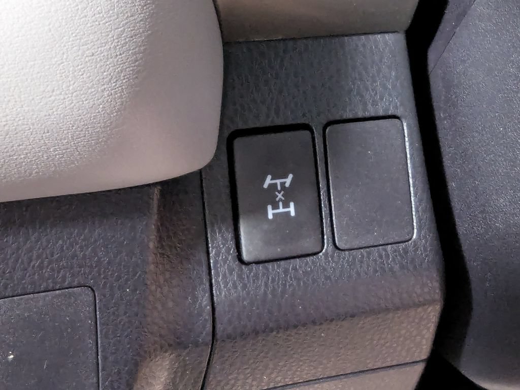Used 2014 Toyota RAV4 XLE AWD/4WD image 37