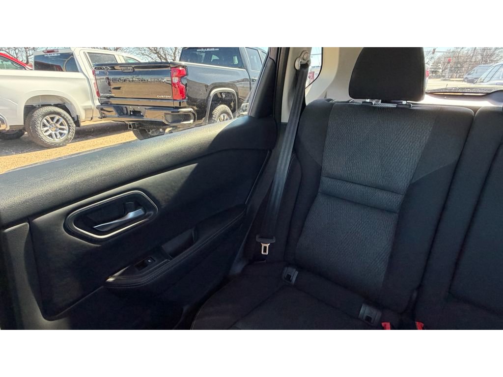Used 2025 Nissan Rogue SV image 22