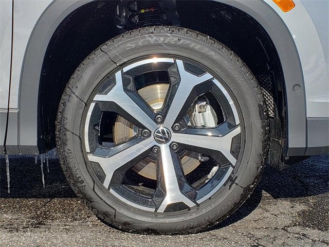 New 2026 Volkswagen Tiguan SE image 12