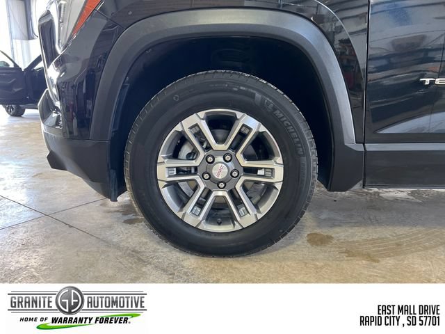 Used 2026 GMC Terrain Elevation AWD/4WD image 27