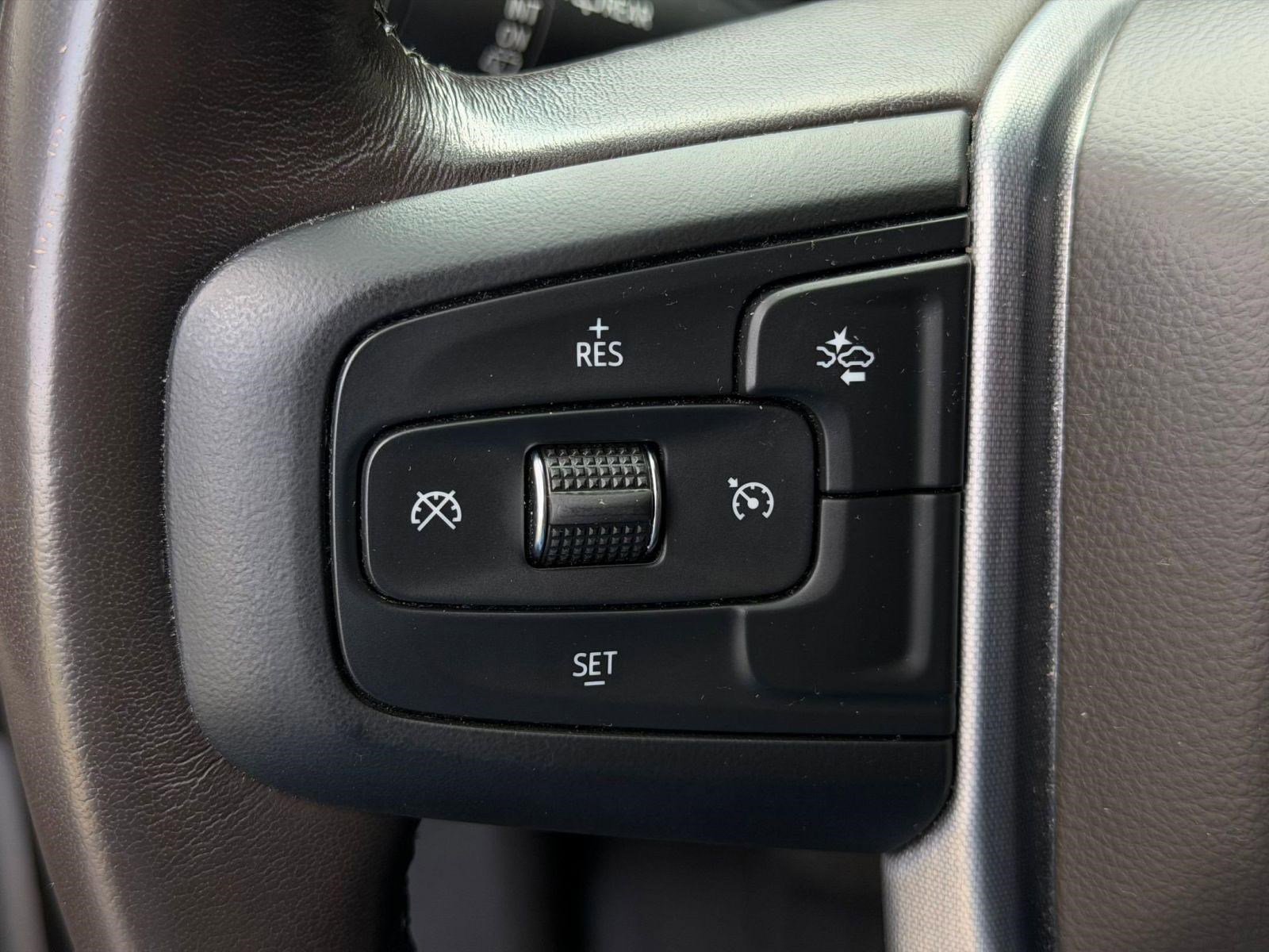 Used 2021 GMC Yukon XL SLT w/ Rear Media and Nav Package image 17