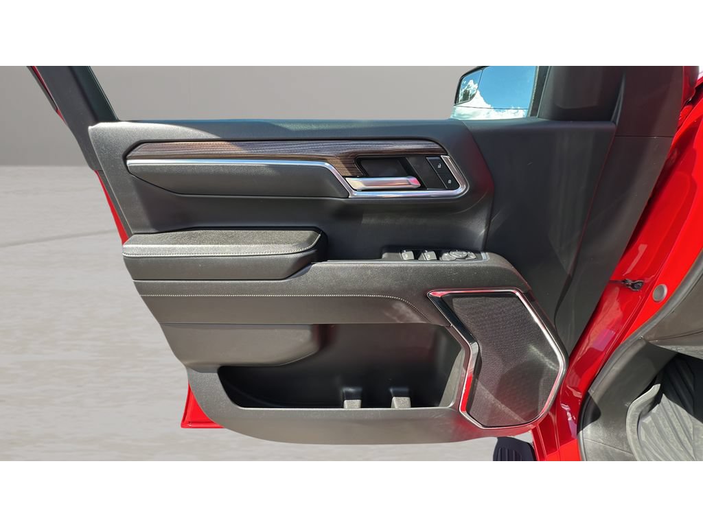 Certified 2024 Chevrolet Silverado 1500 LT AWD/4WD image 26
