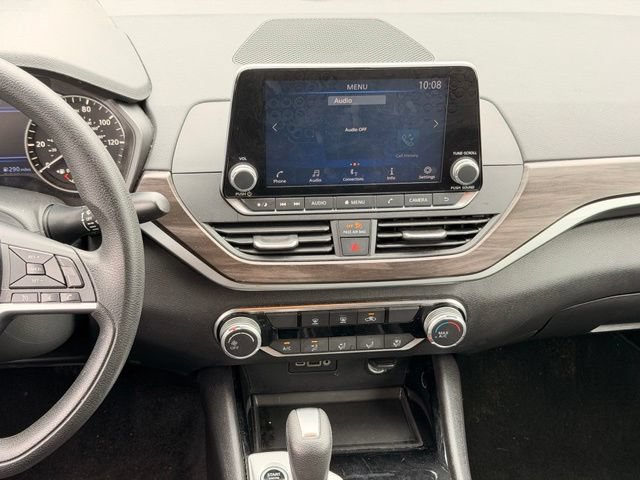 Used 2024 Nissan Altima 2.5 SV FWD image 15
