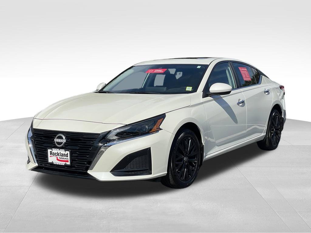 Certified 2025 Nissan Altima 2.5 SV w/ SV Special Edition Package AWD/4WD image 2