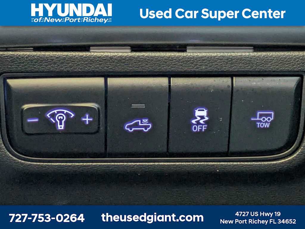Used 2025 Hyundai Santa Cruz Limited image 32
