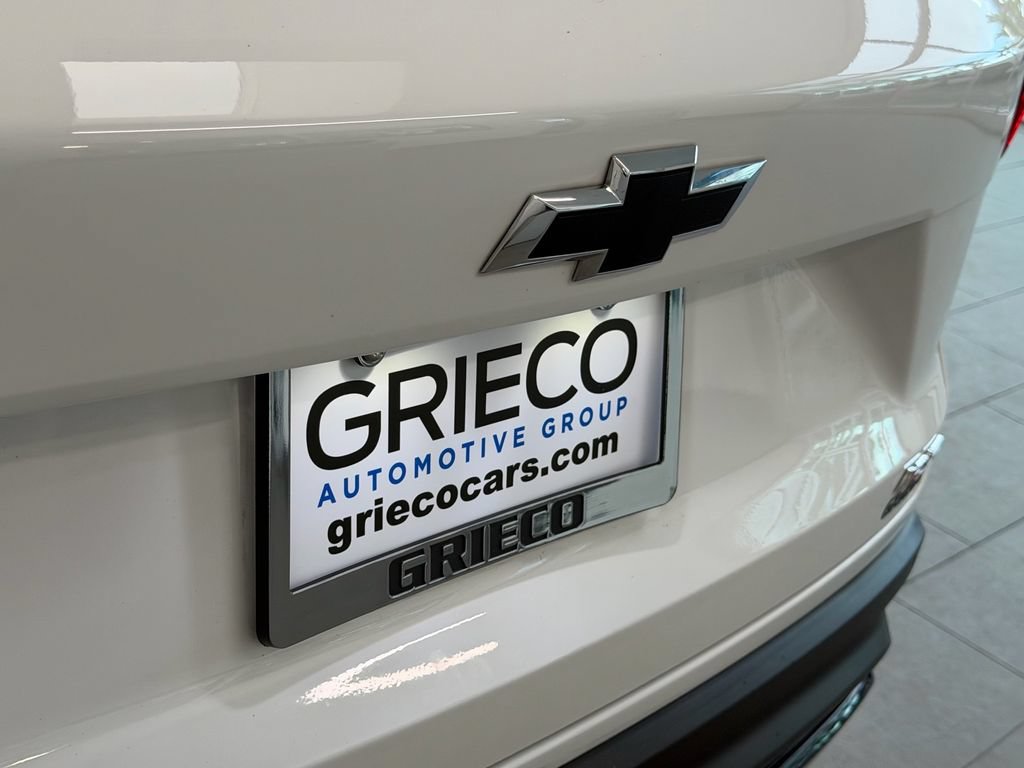 Used 2024 Chevrolet Trax RS w/ Driver Confidence Package FWD image 12