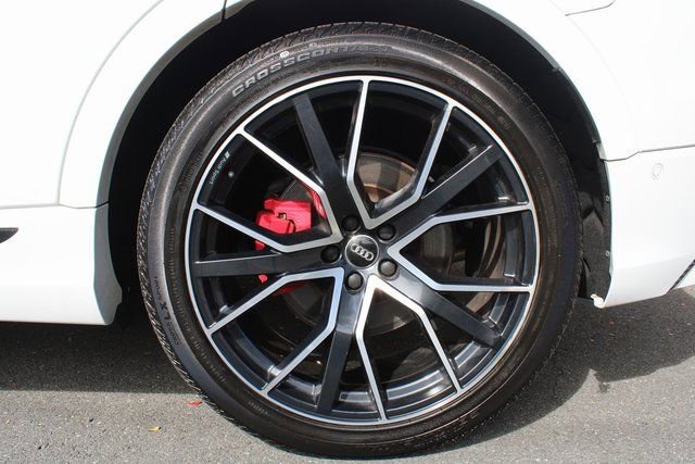 Used 2019 Audi Q8 Prestige w/ Luxury Package image 14