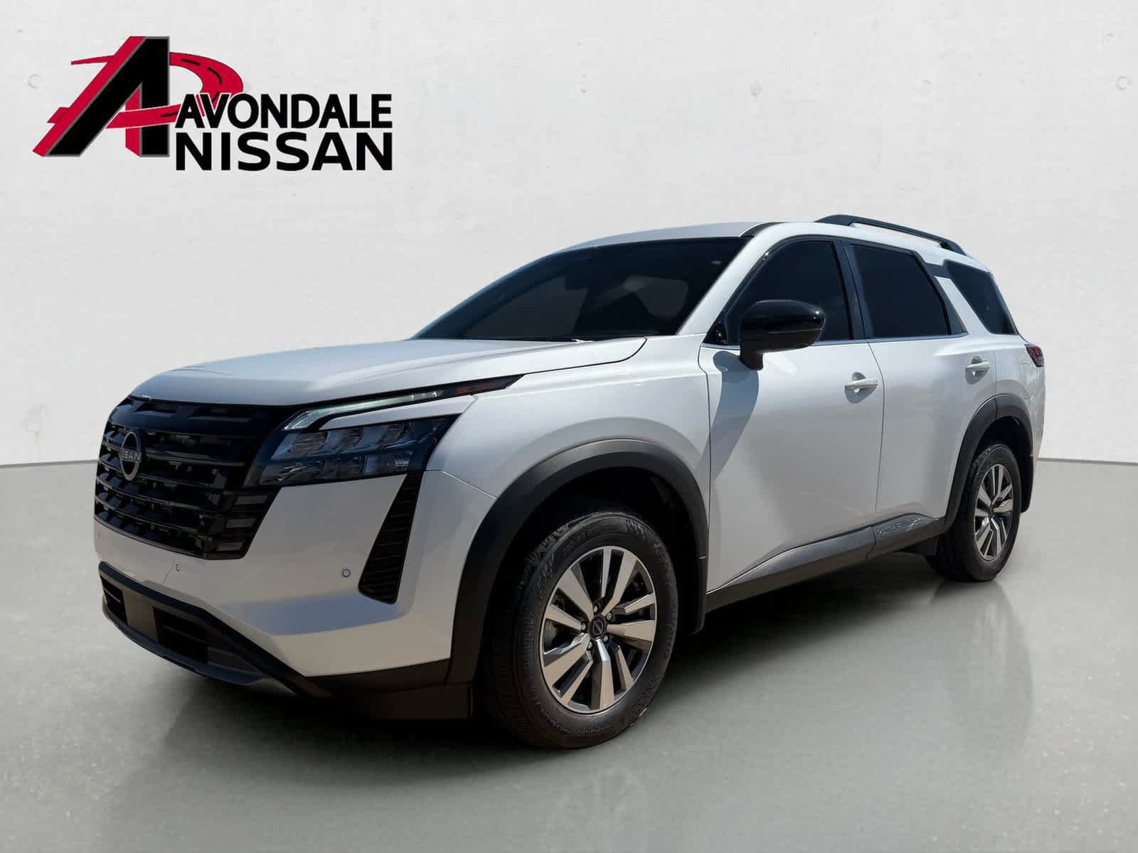 New 2026 Nissan Pathfinder SL FWD image 2