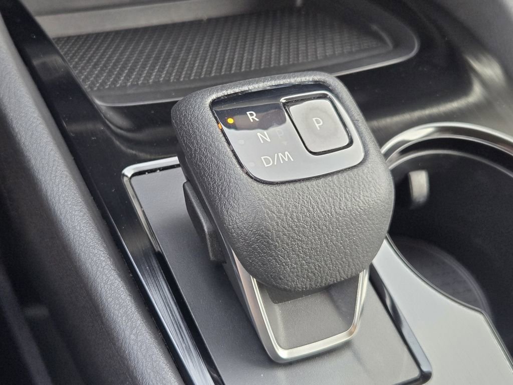 Used 2023 Nissan Rogue SV image 28