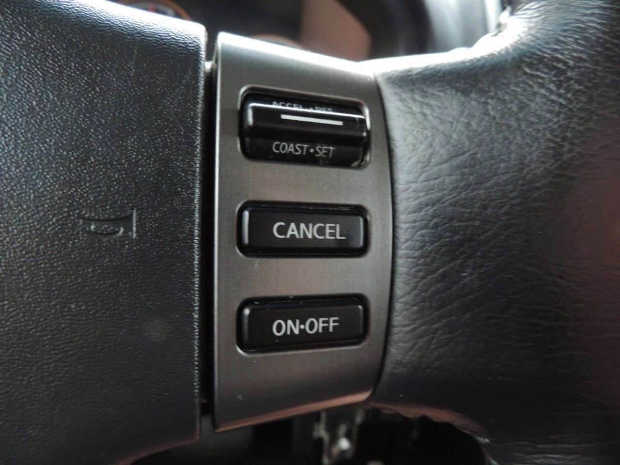 Used 2012 Nissan Armada SV image 27