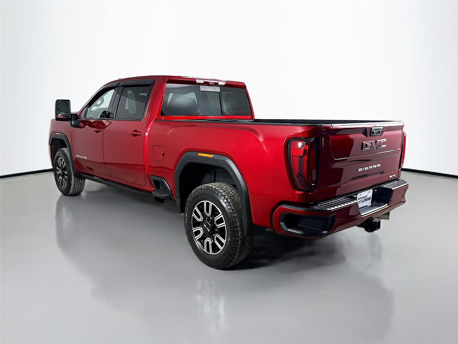 Used 2022 GMC Sierra 2500 AT4 w/ AT4 Premium Plus Package AWD/4WD image 7