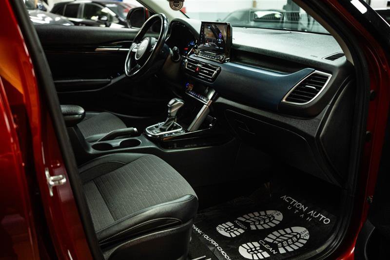 Used 2023 Kia Seltos Nightfall Edition image 13