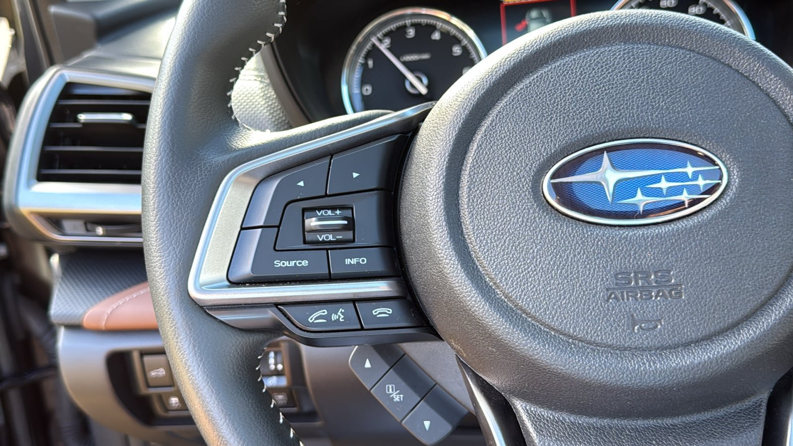 Certified 2023 Subaru Forester Touring AWD/4WD image 14