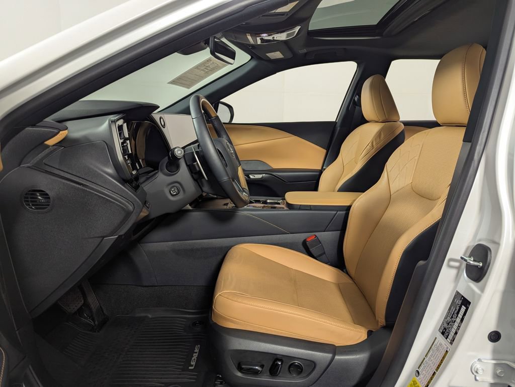 Used 2025 Lexus RX 350 Premium Plus w/ Accessory Package (K3) image 4