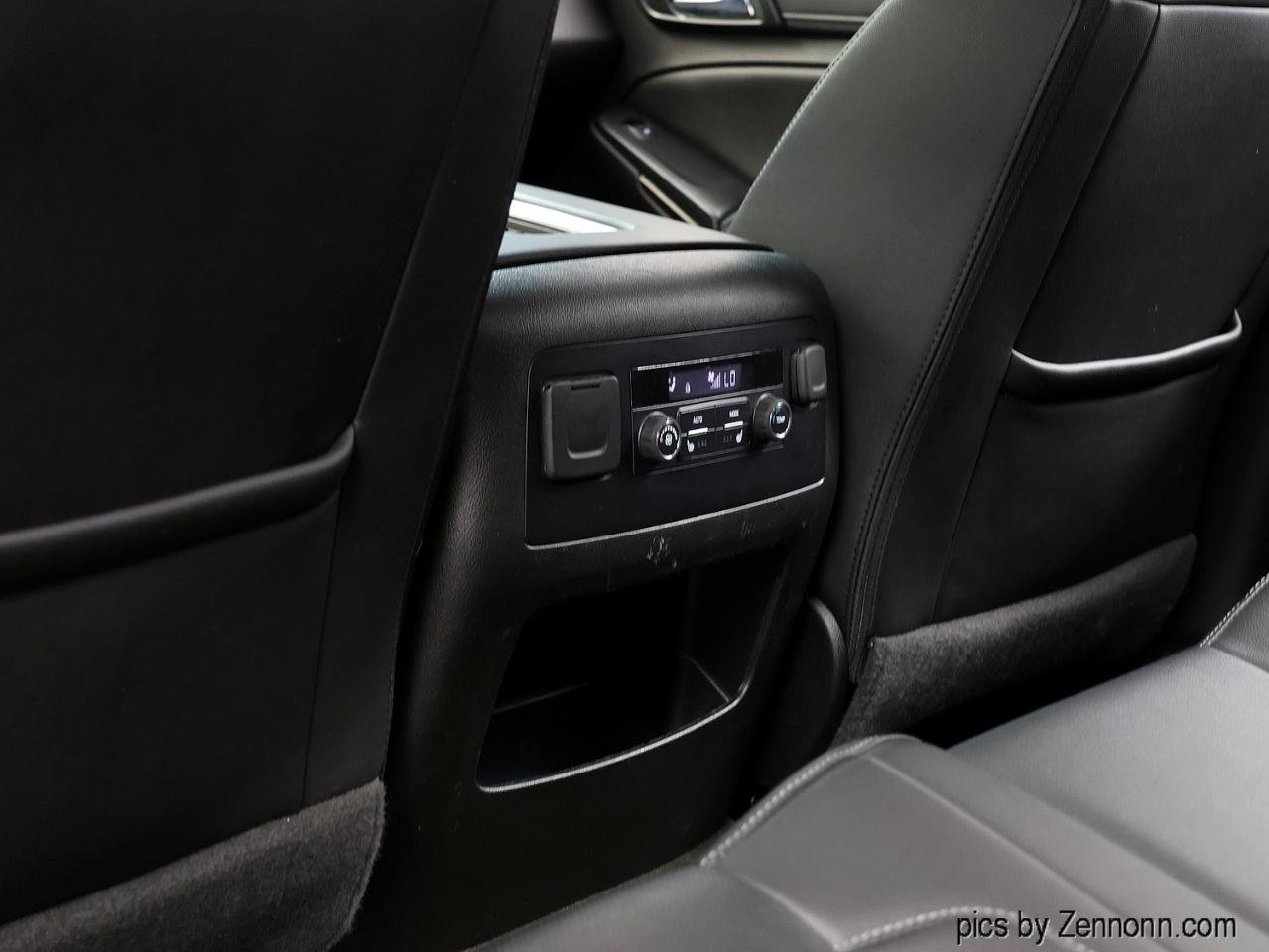 Used 2017 GMC Yukon SLT AWD/4WD image 15