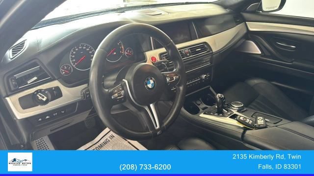 Used 2016 BMW M5 RWD image 16