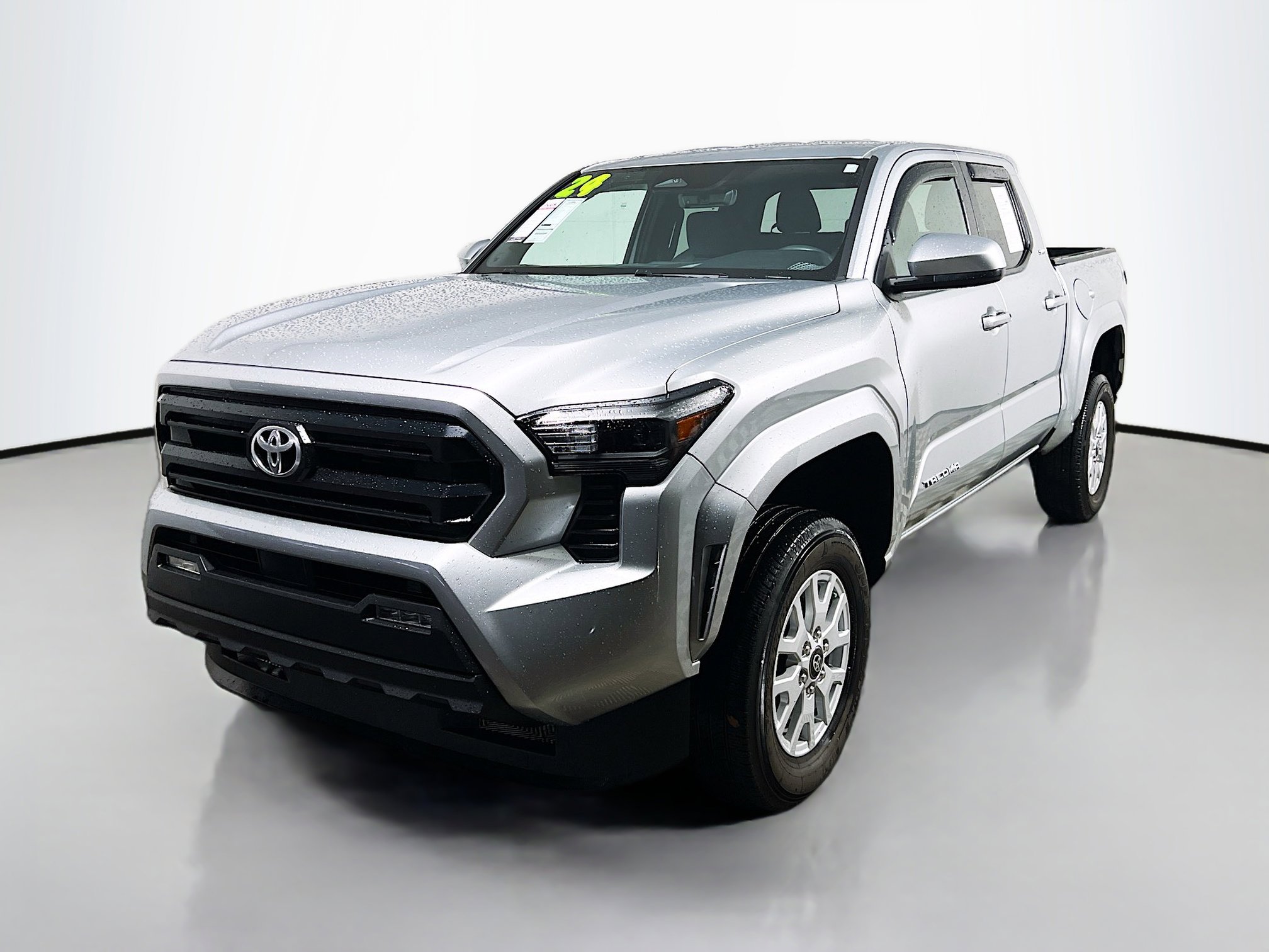 Used 2024 Toyota Tacoma SR5 image 10