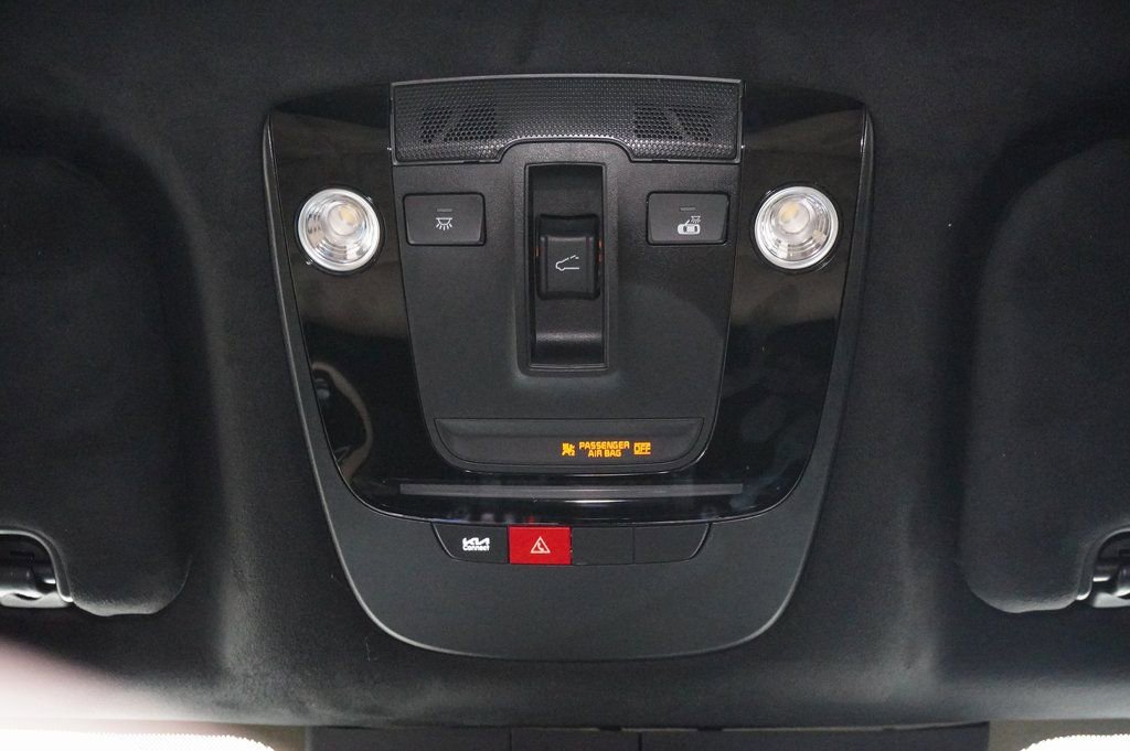 Used 2024 Kia Sorento SX Prestige w/ Olive Brown Leather Package image 17