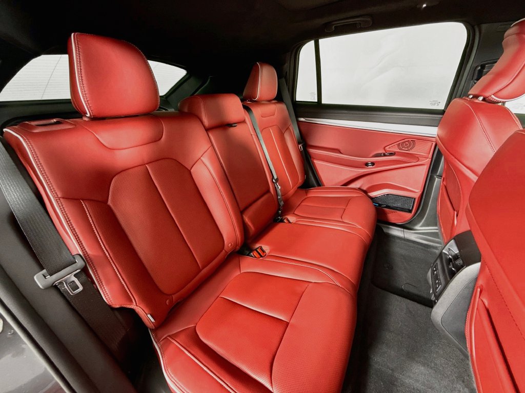 Used 2025 Jeep Wagoneer S Launch Edition AWD/4WD image 29