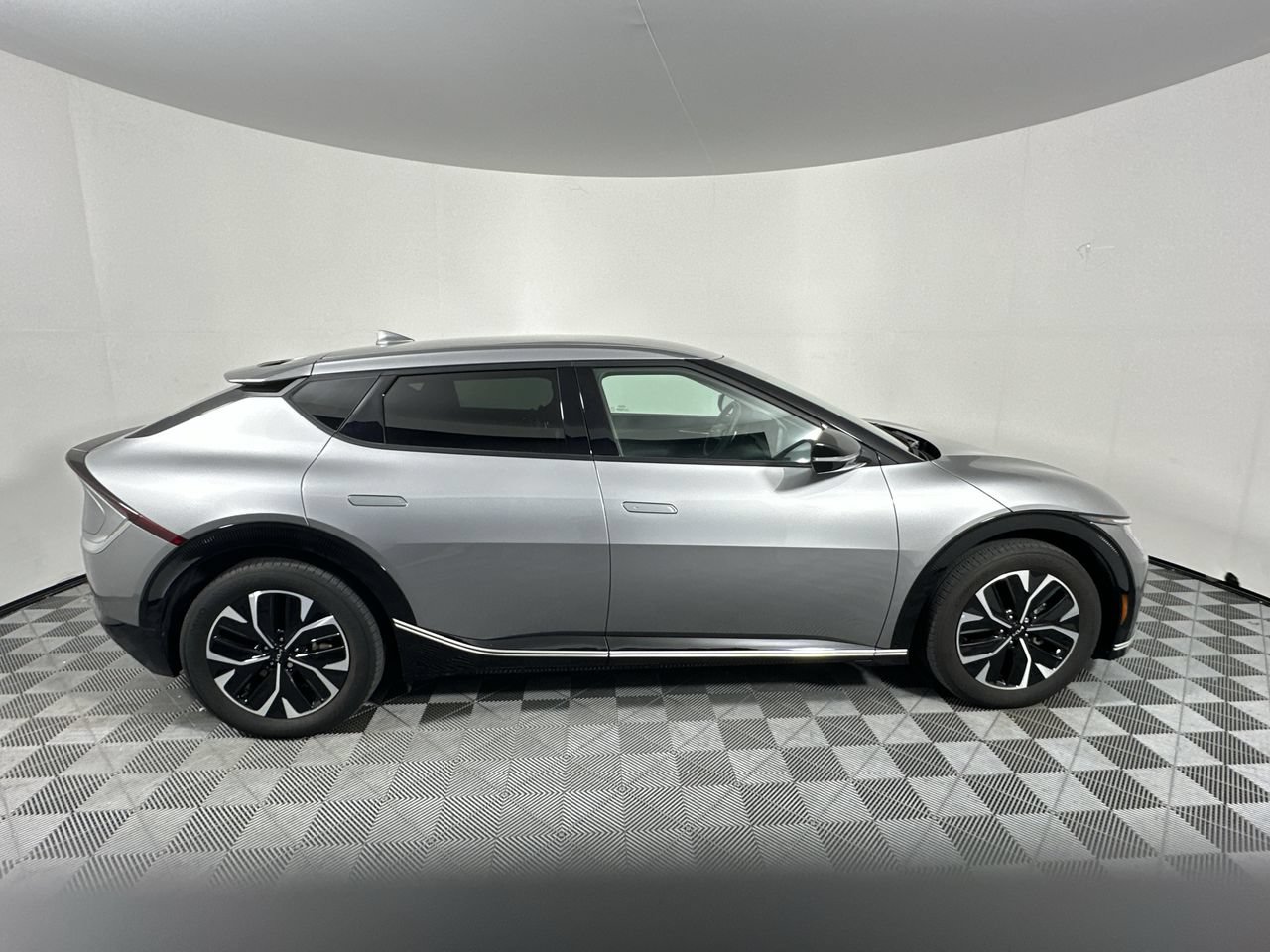 Certified 2023 Kia EV6 Wind RWD image 2