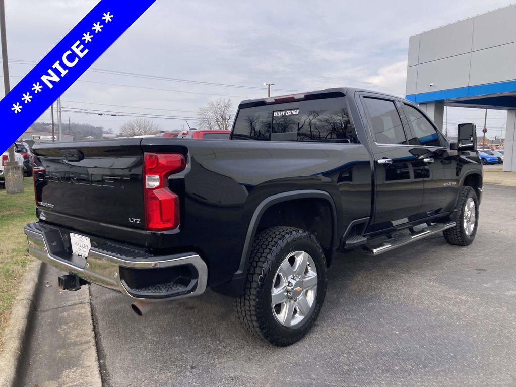 Used 2021 Chevrolet Silverado 2500 LTZ w/ LTZ Convenience Package image 4