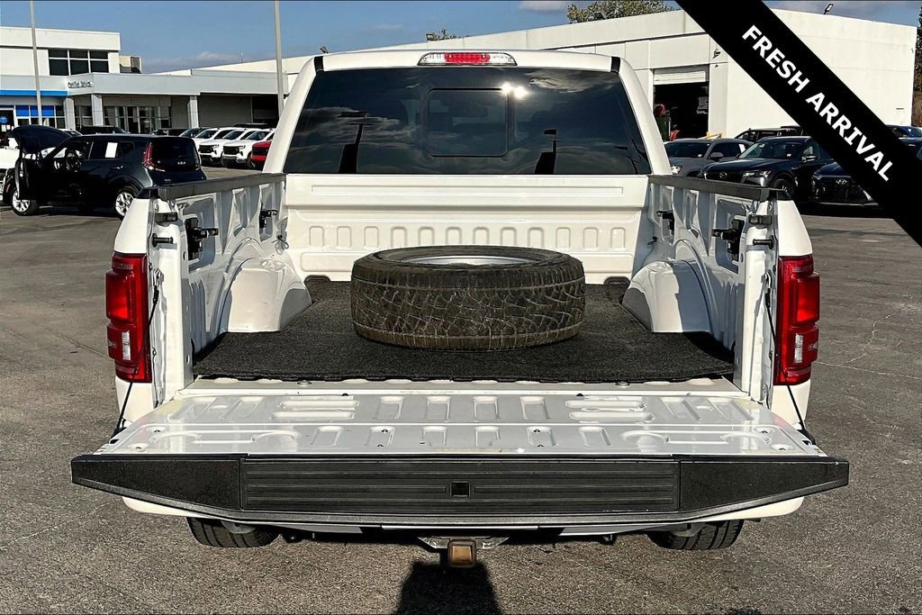 Used 2017 Ford F150 Platinum w/ Equipment Group 701A Luxury AWD/4WD image 7