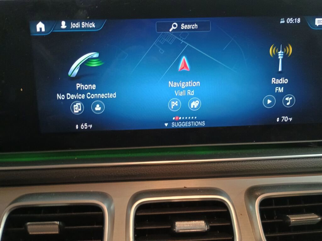 Used 2023 Mercedes-Benz GLS 450 4MATIC image 11