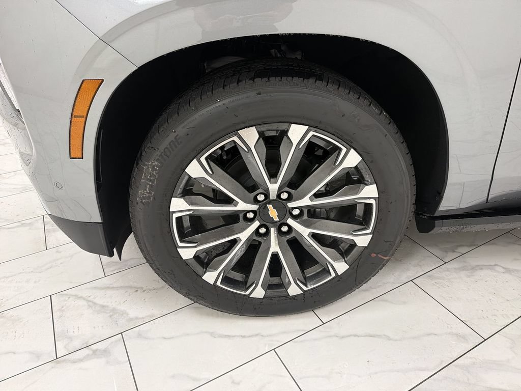 New 2026 Chevrolet Suburban High Country AWD/4WD image 34