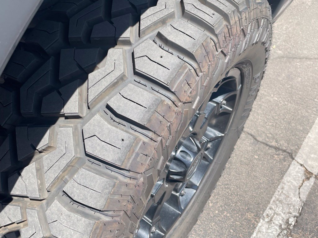 Used 2019 Ford F150 Lariat w/ Equipment Group 502A Luxury AWD/4WD image 8