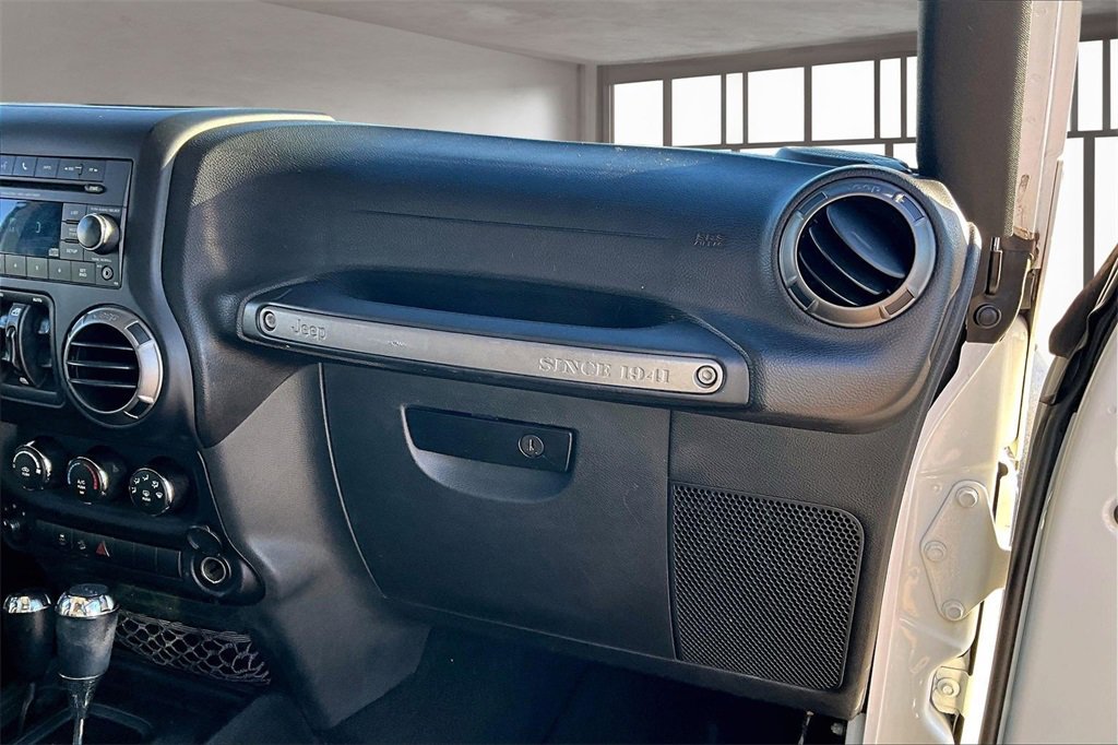 Used 2018 Jeep Wrangler Unlimited Sport S image 16