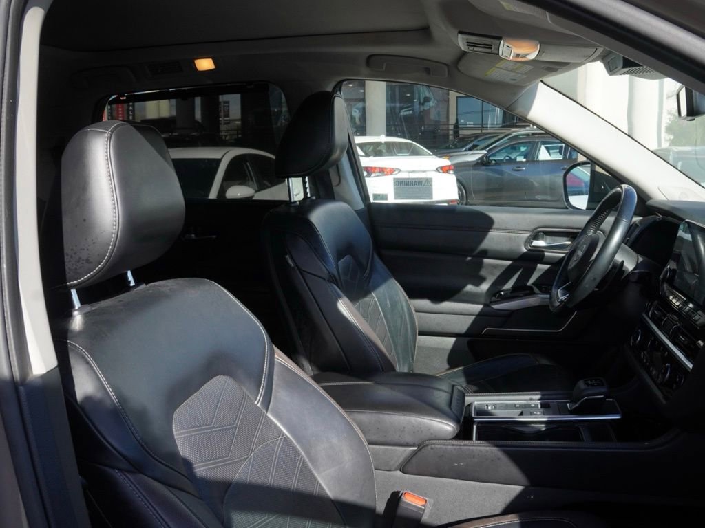 Certified 2023 Nissan Pathfinder Platinum image 17